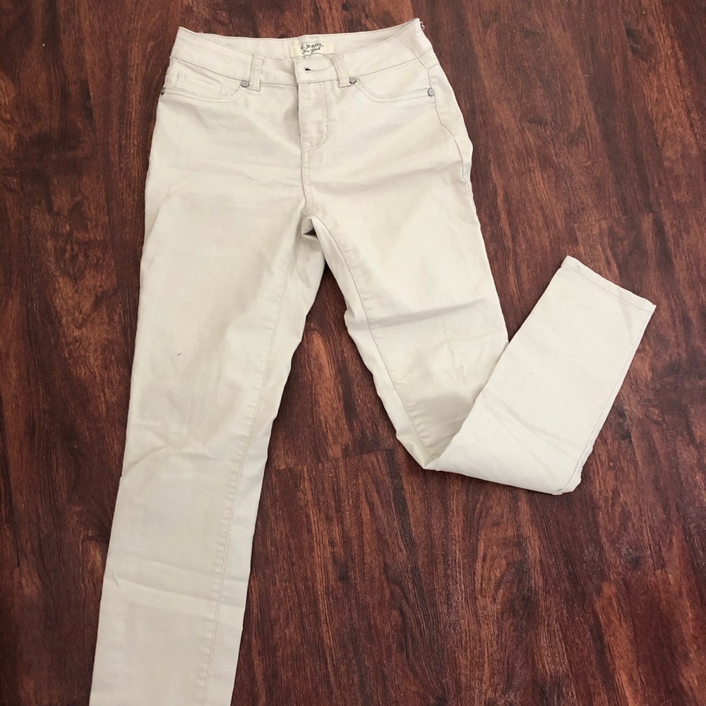 Beige/tan skinny pants!